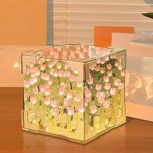 Square Tulip Lamp